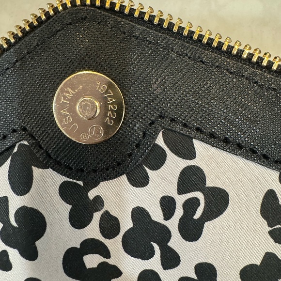 Rebecca Minkoff Clutch black with gold hardware - Picture 8 of 16